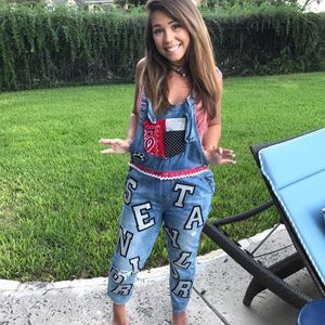 Meet your Posher, Taylor